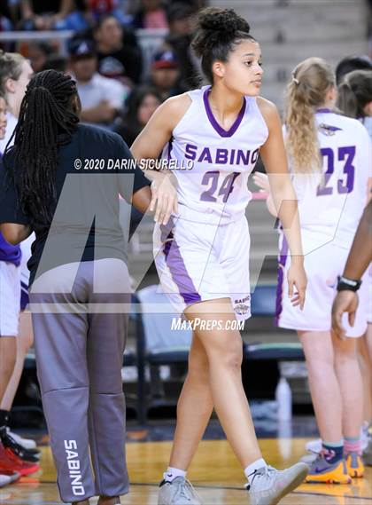 Thumbnail 3 in Ganado vs Sabino (AIA 3A Semifinals) photogallery.