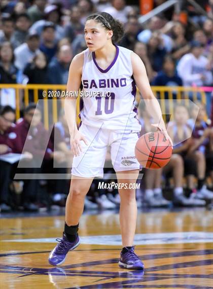 Thumbnail 1 in Ganado vs Sabino (AIA 3A Semifinals) photogallery.