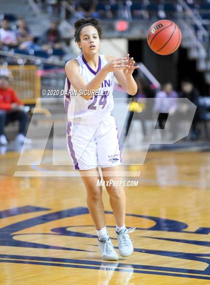 Thumbnail 1 in Ganado vs Sabino (AIA 3A Semifinals) photogallery.