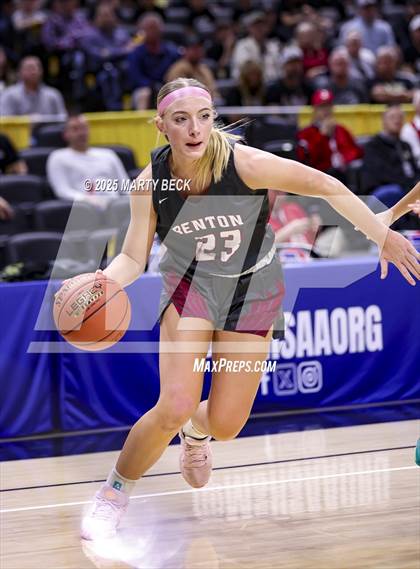 Thumbnail 3 in Doniphan vs Benton (MSHSAA Class 4 Championship) photogallery.