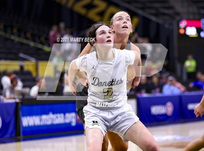 Thumbnail 3 in Doniphan vs Benton (MSHSAA Class 4 Championship) photogallery.