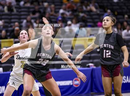 Thumbnail 1 in Doniphan vs Benton (MSHSAA Class 4 Championship) photogallery.