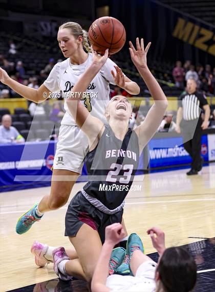 Thumbnail 1 in Doniphan vs Benton (MSHSAA Class 4 Championship) photogallery.