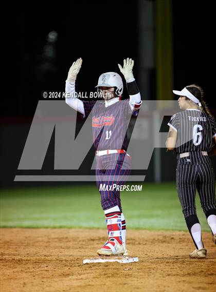 Thumbnail 3 in Hernando @ South Panola photogallery.