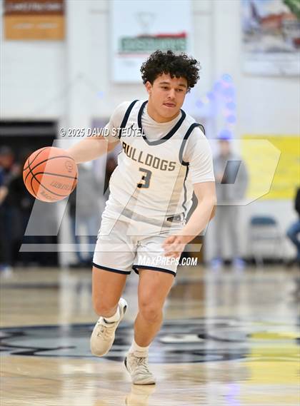 Thumbnail 3 in Branson vs. Gridley (Gridley Invitational) photogallery.