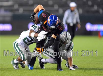 Thumbnail 1 in De La Salle vs. Westlake (CIF State Open Division Final) photogallery.