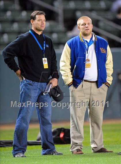 Thumbnail 1 in De La Salle vs. Westlake (CIF State Open Division Final) photogallery.
