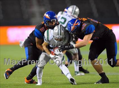 Thumbnail 1 in De La Salle vs. Westlake (CIF State Open Division Final) photogallery.