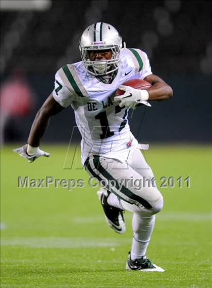 Thumbnail 1 in De La Salle vs. Westlake (CIF State Open Division Final) photogallery.