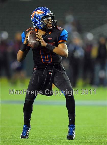 Thumbnail 2 in De La Salle vs. Westlake (CIF State Open Division Final) photogallery.