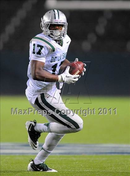 Thumbnail 3 in De La Salle vs. Westlake (CIF State Open Division Final) photogallery.