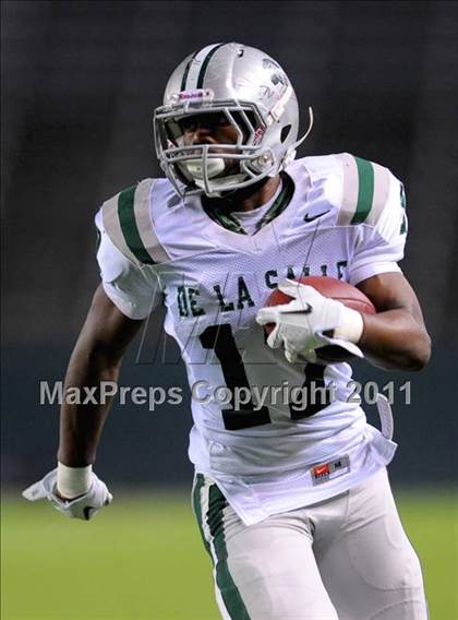 Thumbnail 2 in De La Salle vs. Westlake (CIF State Open Division Final) photogallery.