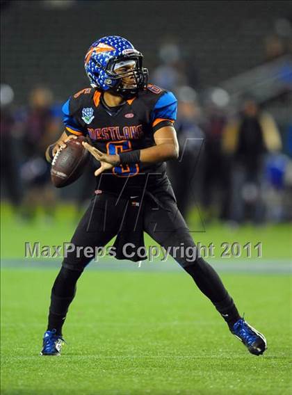 Thumbnail 3 in De La Salle vs. Westlake (CIF State Open Division Final) photogallery.