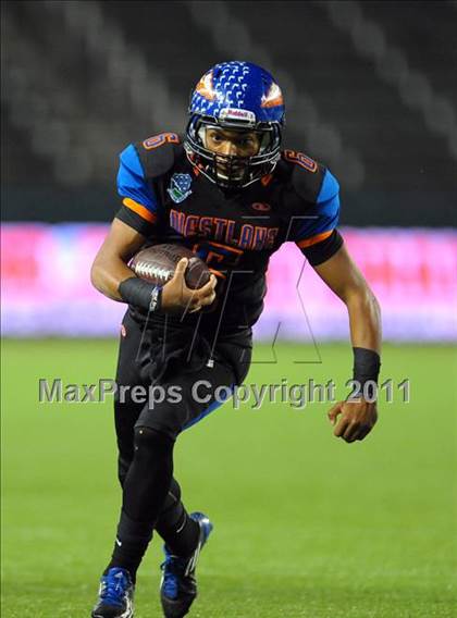 Thumbnail 2 in De La Salle vs. Westlake (CIF State Open Division Final) photogallery.