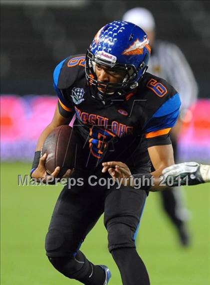 Thumbnail 3 in De La Salle vs. Westlake (CIF State Open Division Final) photogallery.