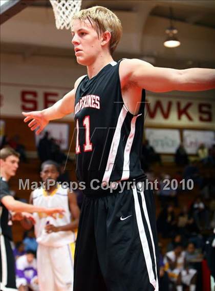 Thumbnail 3 in Harvard-Westlake vs. Lynwood (Pacific Shores Tournament) photogallery.