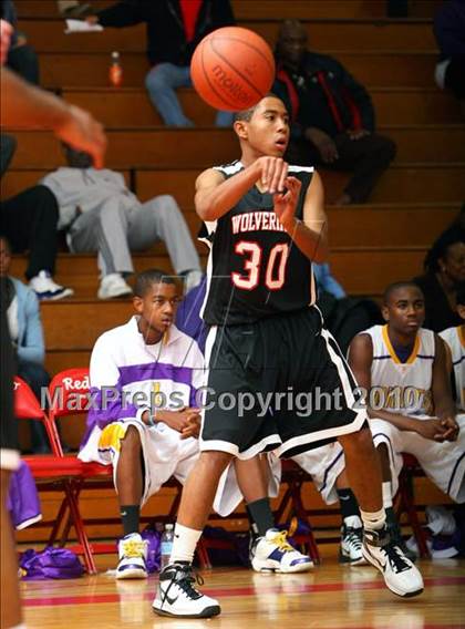 Thumbnail 3 in Harvard-Westlake vs. Lynwood (Pacific Shores Tournament) photogallery.