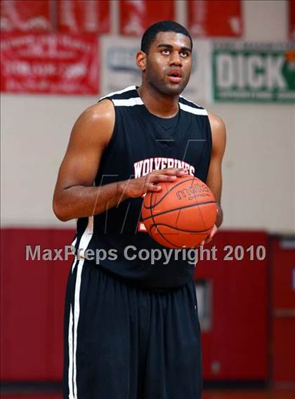 Thumbnail 2 in Harvard-Westlake vs. Lynwood (Pacific Shores Tournament) photogallery.