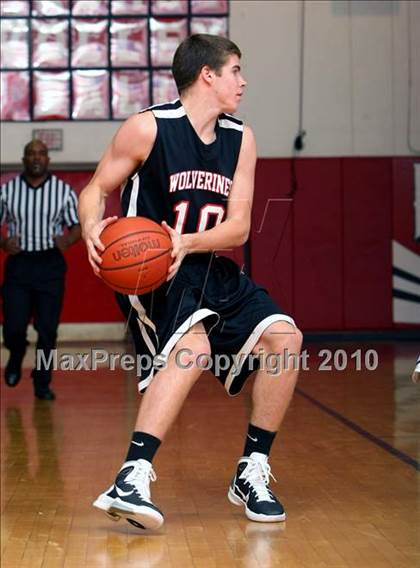 Thumbnail 2 in Harvard-Westlake vs. Lynwood (Pacific Shores Tournament) photogallery.