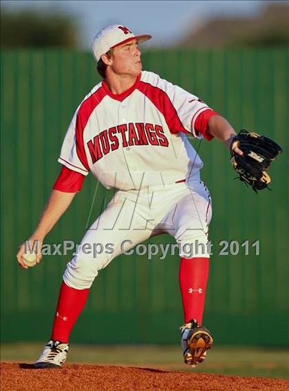 Thumbnail 3 in Fort Bend Clements @ Memorial (UIL 5A Region III Semifinal) photogallery.