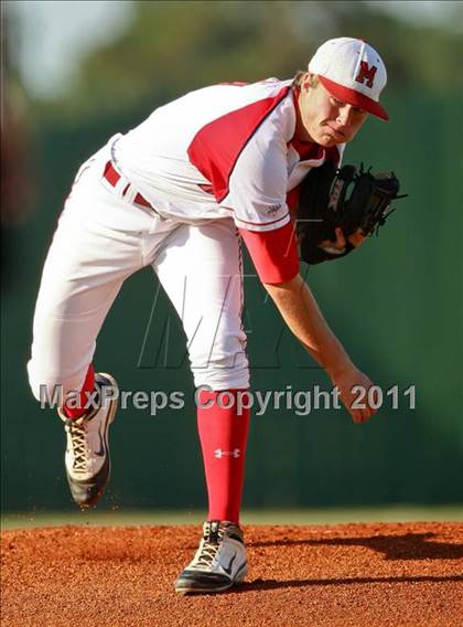 Thumbnail 2 in Fort Bend Clements @ Memorial (UIL 5A Region III Semifinal) photogallery.