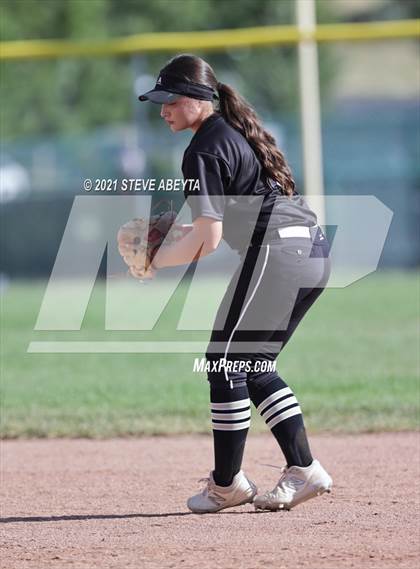 Thumbnail 1 in Arapahoe @ Regis Jesuit photogallery.