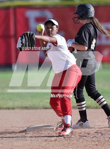 Thumbnail 1 in Arapahoe @ Regis Jesuit photogallery.