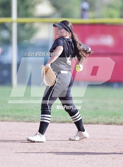 Thumbnail 2 in Arapahoe @ Regis Jesuit photogallery.