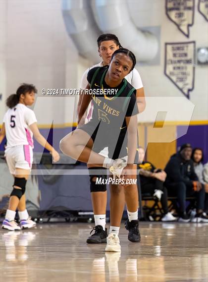 Thumbnail 1 in Birmingham vs. Vanden (Tarkanian Classic) photogallery.