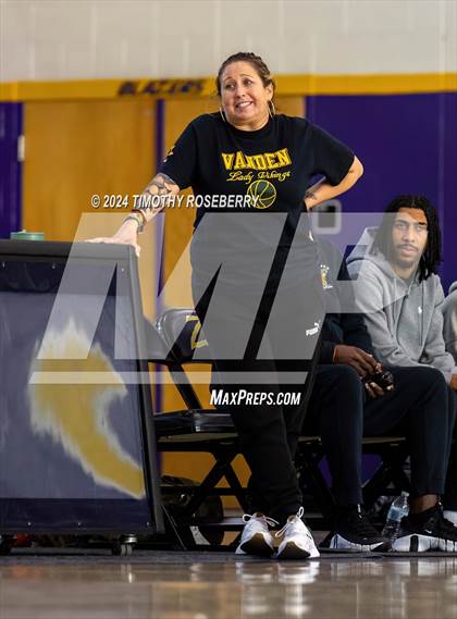 Thumbnail 1 in Birmingham vs. Vanden (Tarkanian Classic) photogallery.