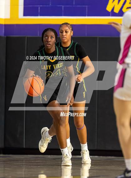 Thumbnail 1 in Birmingham vs. Vanden (Tarkanian Classic) photogallery.