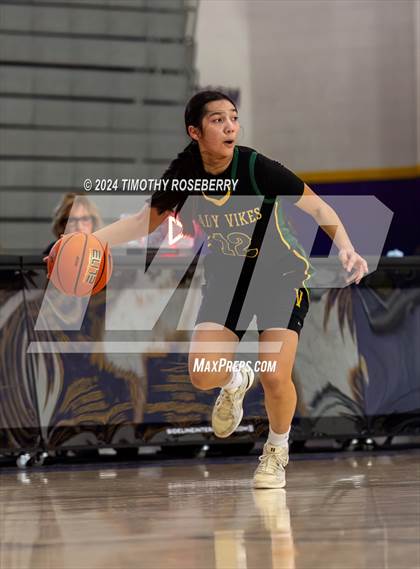 Thumbnail 1 in Birmingham vs. Vanden (Tarkanian Classic) photogallery.