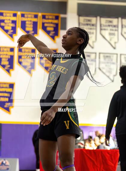 Thumbnail 3 in Birmingham vs. Vanden (Tarkanian Classic) photogallery.