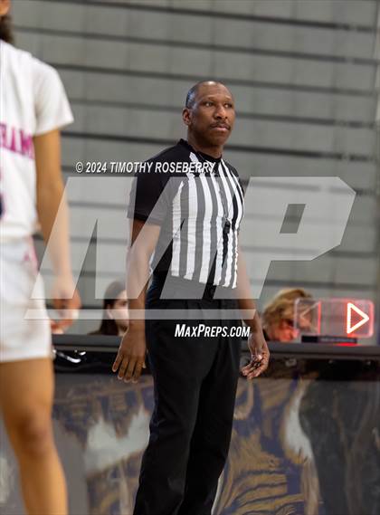 Thumbnail 3 in Birmingham vs. Vanden (Tarkanian Classic) photogallery.