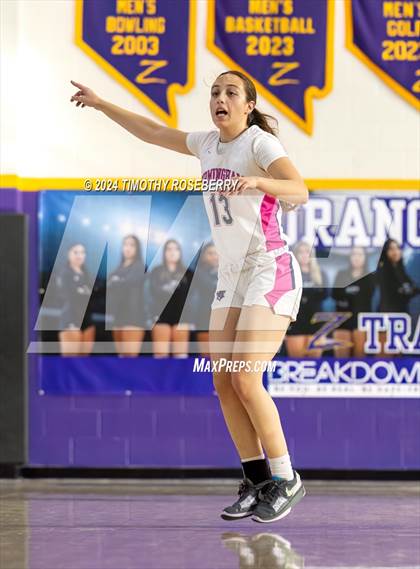 Thumbnail 1 in Birmingham vs. Vanden (Tarkanian Classic) photogallery.