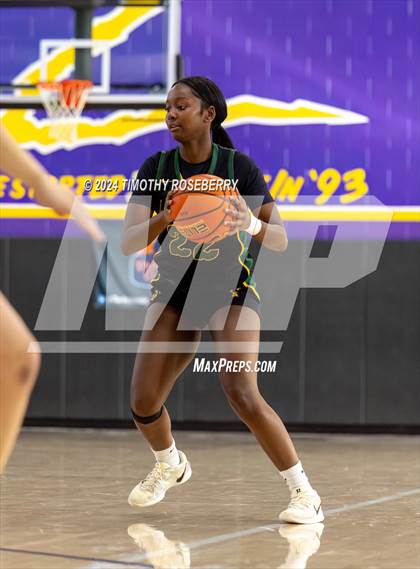 Thumbnail 1 in Birmingham vs. Vanden (Tarkanian Classic) photogallery.
