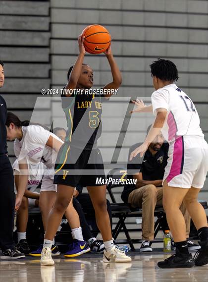 Thumbnail 2 in Birmingham vs. Vanden (Tarkanian Classic) photogallery.