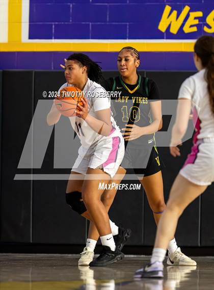Thumbnail 1 in Birmingham vs. Vanden (Tarkanian Classic) photogallery.