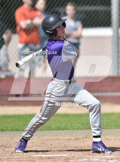 Thumbnail 2 in Columbia vs.  Horizon Christian (Anaheim Lions Tournament) photogallery.