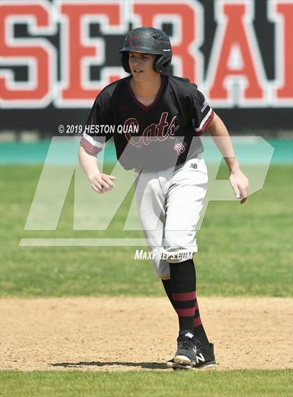 Thumbnail 2 in Columbia vs.  Horizon Christian (Anaheim Lions Tournament) photogallery.