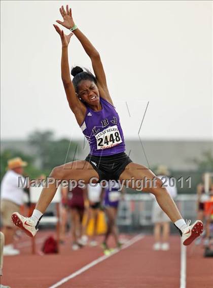 Thumbnail 2 in 84th Clyde Littlefield Texas Relays (Day 1 - Field Events) photogallery.