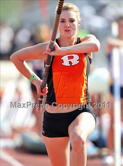 Thumbnail 3 in 84th Clyde Littlefield Texas Relays (Day 1 - Field Events) photogallery.