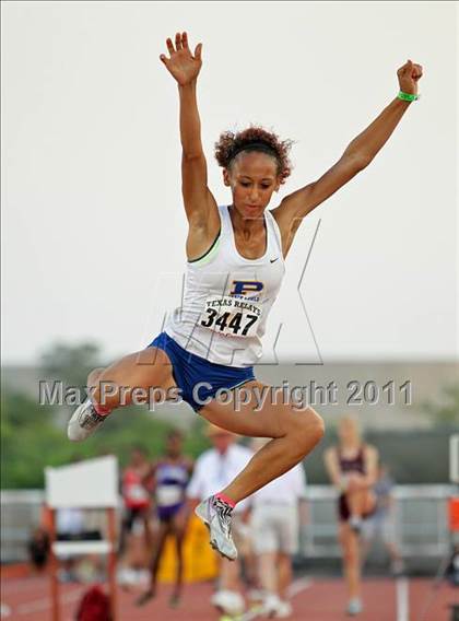 Thumbnail 3 in 84th Clyde Littlefield Texas Relays (Day 1 - Field Events) photogallery.