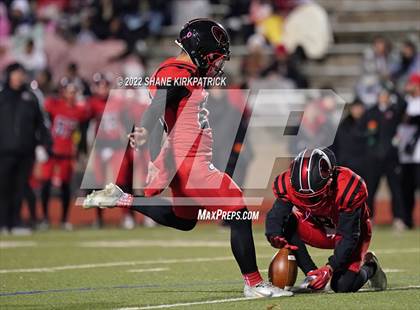 Thumbnail 2 in Sunnyvale vs. Gainesville  (4A-2 Region II Bi District) photogallery.