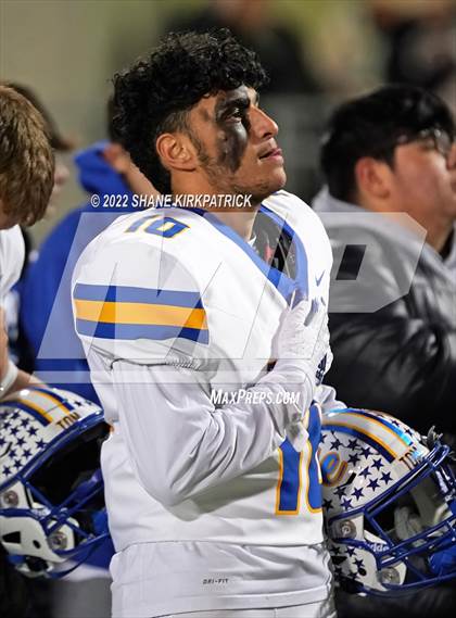 Thumbnail 3 in Sunnyvale vs. Gainesville  (4A-2 Region II Bi District) photogallery.