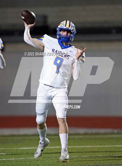Thumbnail 2 in Sunnyvale vs. Gainesville  (4A-2 Region II Bi District) photogallery.