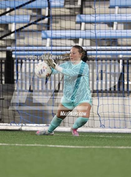 Thumbnail 2 in Fossil Ridge vs. Castle View (CHSAA 5A Championship) photogallery.