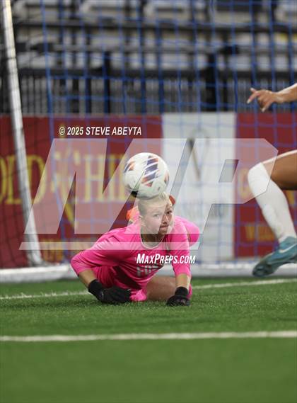 Thumbnail 2 in Fossil Ridge vs. Castle View (CHSAA 5A Championship) photogallery.