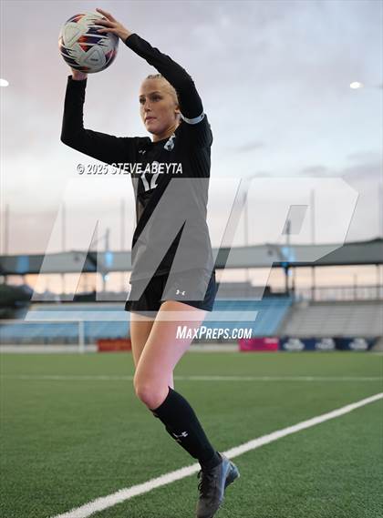 Thumbnail 2 in Fossil Ridge vs. Castle View (CHSAA 5A Championship) photogallery.