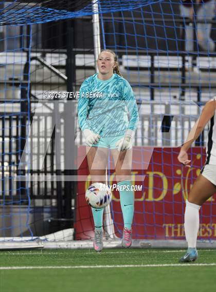 Thumbnail 1 in Fossil Ridge vs. Castle View (CHSAA 5A Championship) photogallery.